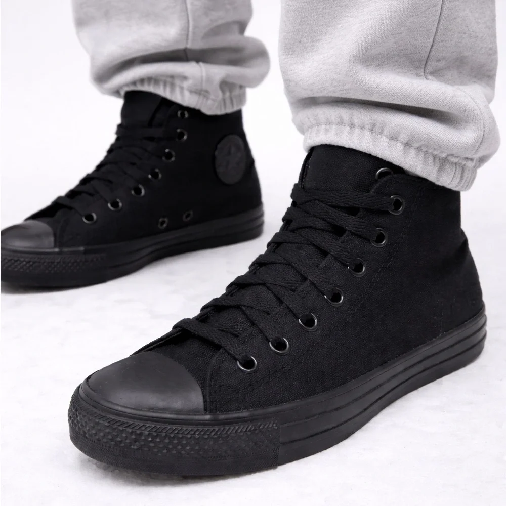 Converse All Star HighTop size 3Y
